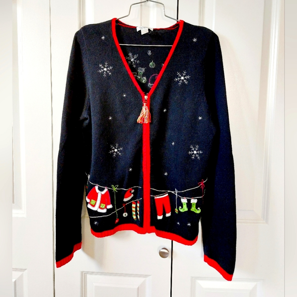 Santa's Clothesline in Snowfall Christmas Sweater‎ Zip Cardigan Small Chistopher